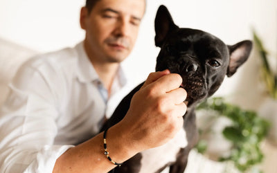 Joyas con huellas personalizadas de seres amados y mascotas: símbolo vivo de amor y gratitud