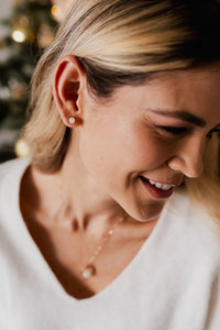 Eternidad aretes topos Calma